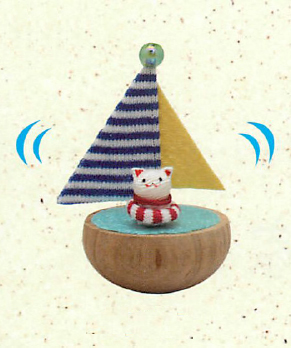 【新登場！日本製です！ほっこり可愛いちりめんの和小物！　ゆらゆらヨット(４種)】浮輪ネコ